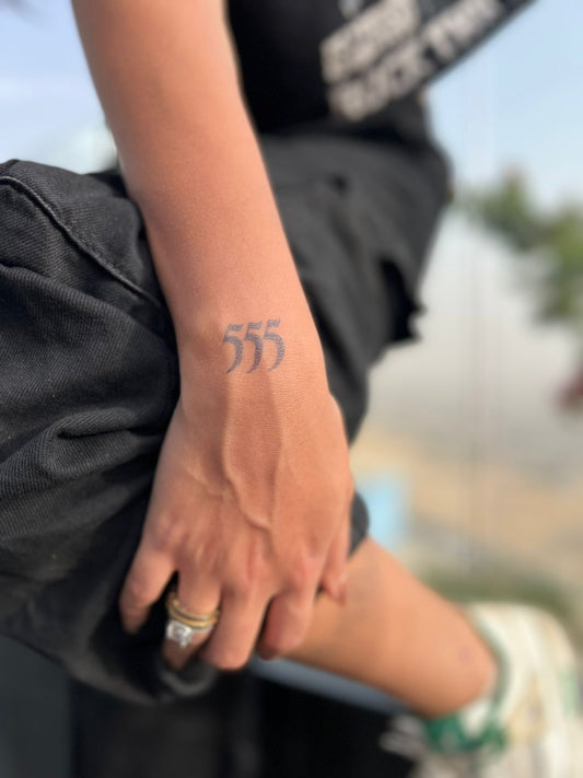 555